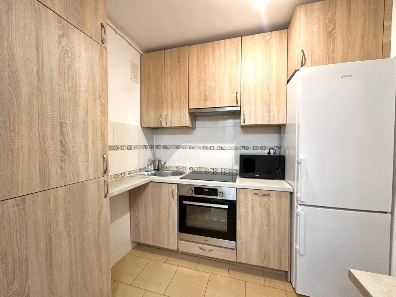 Ohmyhome - Park Mirowski Apartment Warsaw Exterior photo